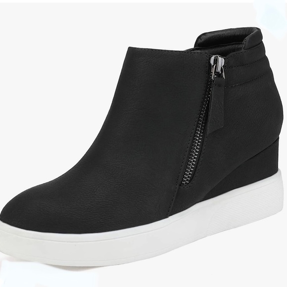 Dream Pairs Shoes - Dream Pairs Wedge Boot Size 9.5
